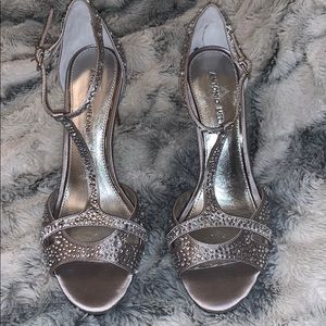 Antonio Melani Heels Silver !